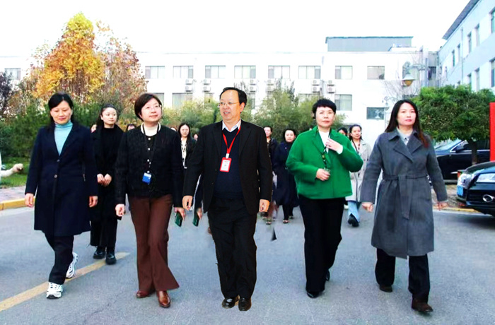 河北省妇联调研组来公司调研“三新”领域妇联组织建设事情
